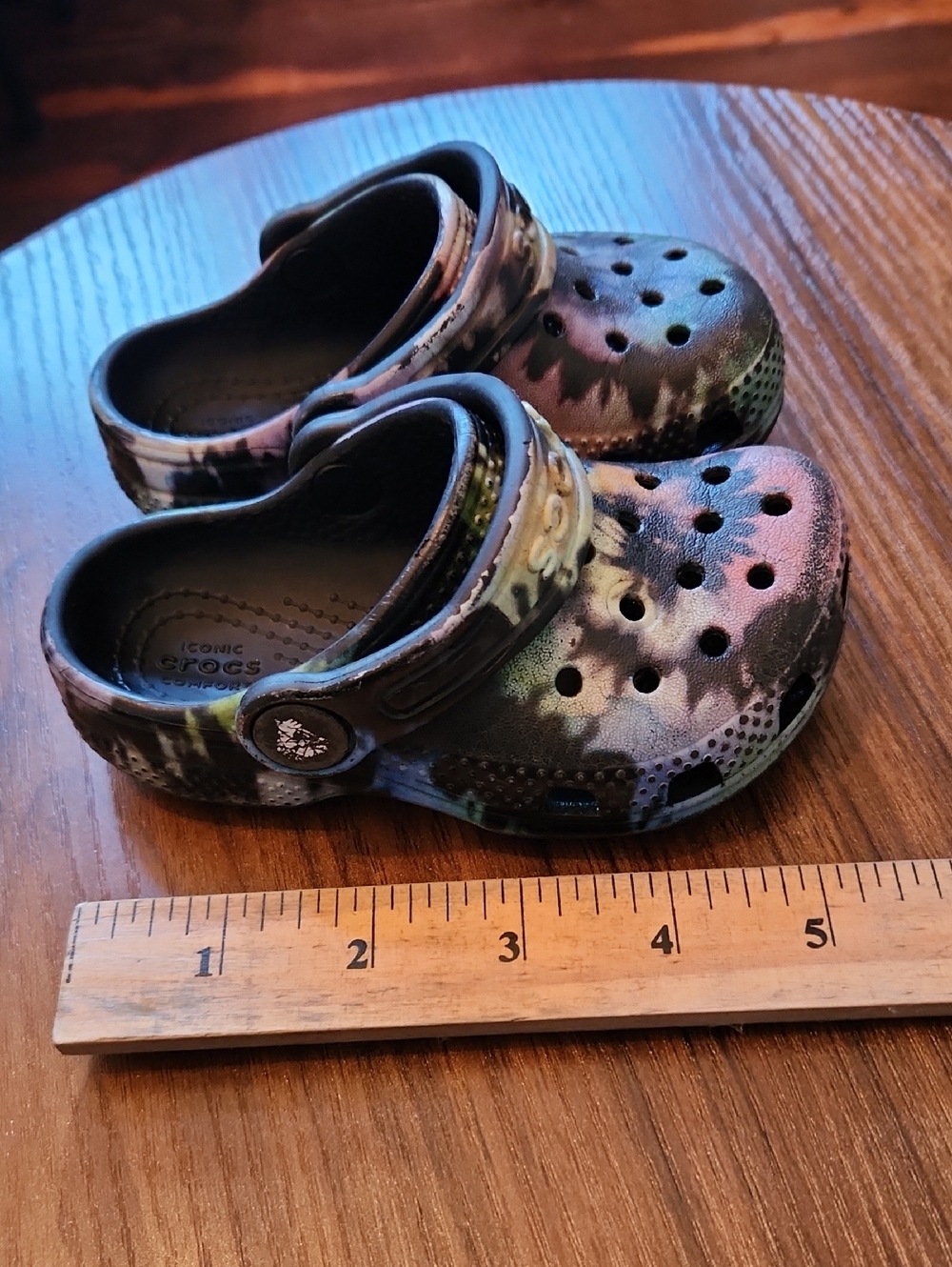 CROCS Kids Black Tie-Dye Clogs